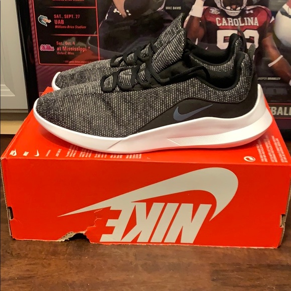 wmns nike viale prem